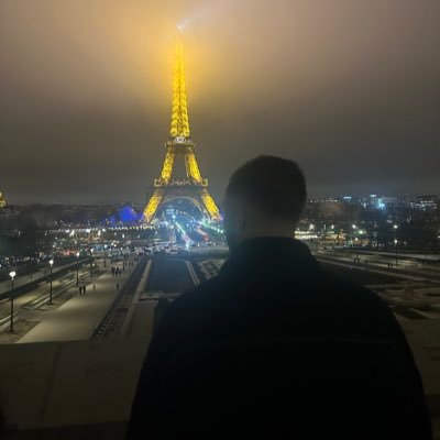 Gilles_snd's profile picture. ☨ @FcMetz & @Rote_Teufel 👹 • 25🎂 • Éducateur