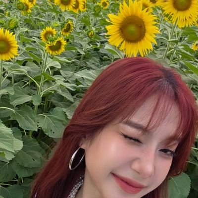 Callme_Skypass's profile picture. เน้นรี 4EVE { ig : skypass1994 } • GL ฟรีนเบค , เบลเชล , เอนจอยจูน • รีเยอะขอโทษนะงับ •