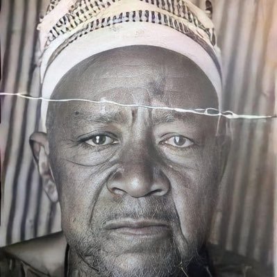 PrettySsatou's profile picture. 