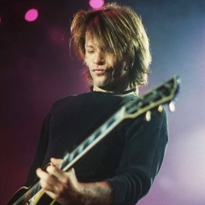 zeemarston's profile picture. I got a 16-gauge buried under my clothes, I pray✨🦧