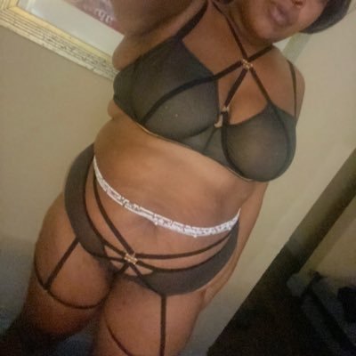 Dannniibabyy's profile picture. 21+/🏳️‍🌈/Collabs/ Freaky FaceTimes. Baltimore’s Favorite Throat Demon😈#findom. 🇳🇬🇼🇸NO MEETS (dont ask) $20DM fee. Click that link below ⬇️