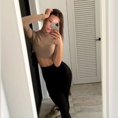 lai24879's profile picture. Soft heart. Big dreams. Looking for someone who matches energy and effort.