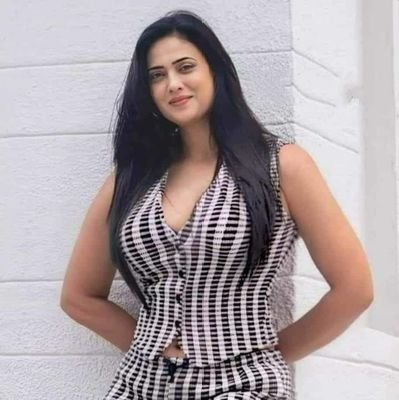SSinha77417's profile picture. जिंदगी एक रात की तरह है ,
जिसमें न जाने कितने ख्वाब हैं,
जो मिला वो अपना जो ना मिला वो सपना है..!
❤❤
