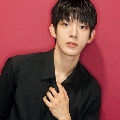 Luwalhati27's profile picture. 2008년부터 아이유 팬이고 유애나입니다~

2024년에 UL 보고 나서 2025년에 AHOF 팬되었습니다. ⭐