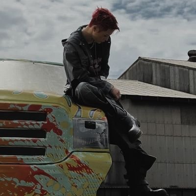 jentnct's profile picture. https://t.co/HtKghk05un III/VII • The Protector @7thScape steals glances with his warm eyes and flawless stage presence, Lee Jeno.