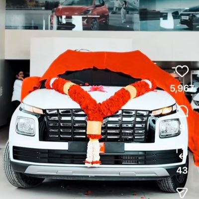 HoneyJi28395024's profile picture. B