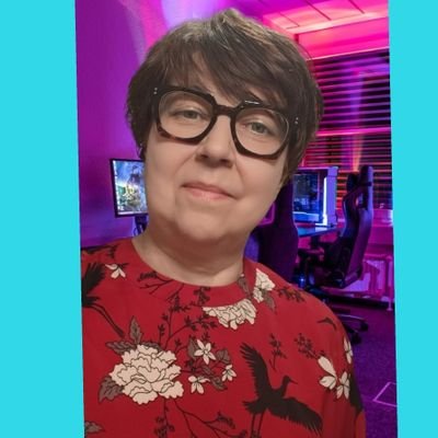 YdelPixel's profile picture. 🎮 Juegos + Libros + iArt
📖 La Joya de MAUI (Kindle)
🕹️YouTube: YdelPixelJuegos / Mysteriolandia
🤖 Arte con IA y chispa gamer
✨ Si crees que puedes, craftea.