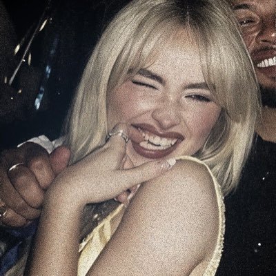 hxlyml_'s profile picture. su su su su-weet like bubblegum