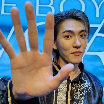 Bossphayu_'s profile picture. 내 마음은 보스 차이카몬의 것뿐이야🐣💜 #SHAWTYBOSS 🌿🦋