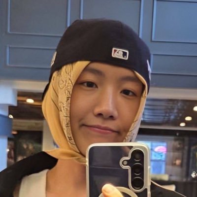 andjesusfreaks's profile picture. crazy for myself | @GOLDEN__HOYA