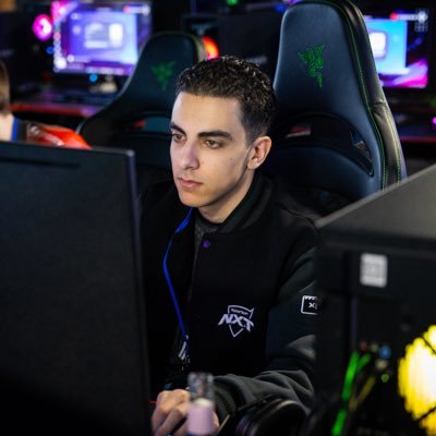 sheezycs's profile picture. 