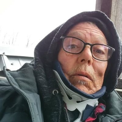 DrThomasBatucv's profile picture. Ich bin Deutscher und lebe in Hanoi, Vietnam. Ich habe Prostatakrebs. Es ist furchtbar und qualvoll.