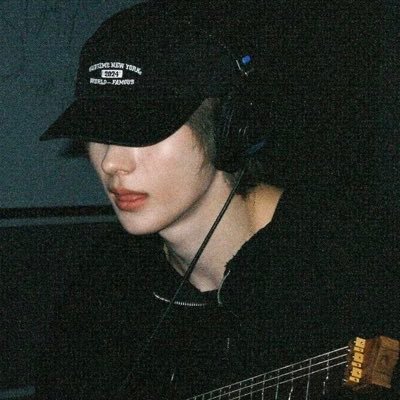 hambpurg's profile picture. 𝘔𝘪𝘨𝘩𝘵 𝘯𝘰𝘵 𝘢𝘴 𝘪𝘯𝘯𝘰𝘤𝘦𝘯𝘵 𝘢𝘴 𝘩𝘦 𝘭𝘰𝘰𝘬𝘴. 𝘈 𝘧𝘪𝘤𝘵𝘪𝘰𝘯𝘢𝘭 𝘤𝘩𝘢𝘳𝘢𝘤𝘵𝘦𝘳 𝘸𝘳𝘪𝘵𝘵𝘦𝘯 𝘣𝘺 #Bas.