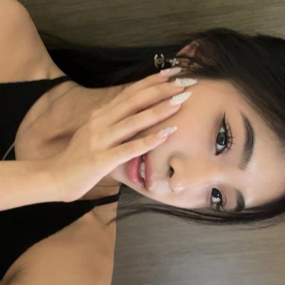 Lolscheckithaa's profile picture. F 20 
Accepting tributes
Down to trade
Always horny
DMS ARE OPEN!!!!