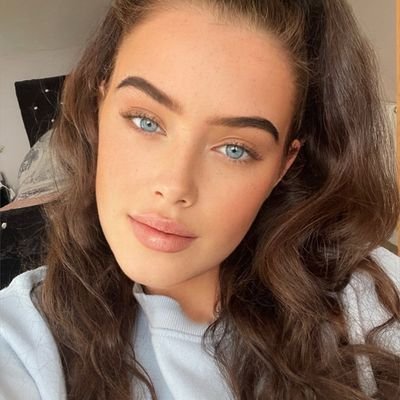 goddesssxmillie's profile picture. spoilt British brat 🤍 Tribute before approaching 25 💋