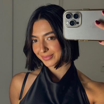 mafelomba's profile picture. estudante de medicina e futura pediatra, fake maromba, neurodivergente e fã de tame impala