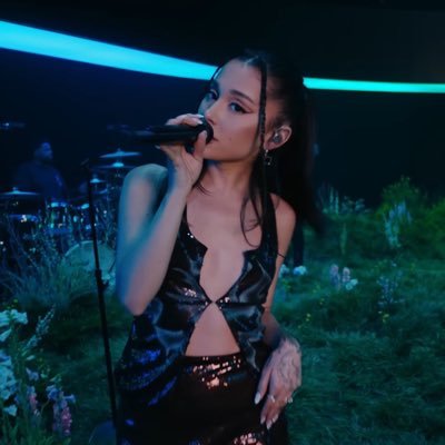 tommykitty505's profile picture. he/him but not his || biggest Ariana fan 🫧and let’s face it right, who isn’t, less fortunate than I? ☀️||