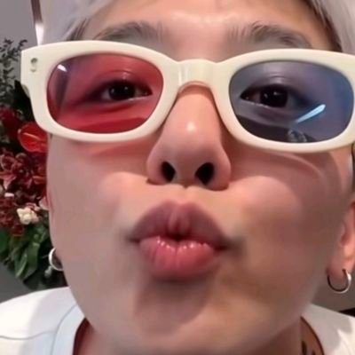 xxxnewkaroo's profile picture. im like sunshine 🌞🍒 louca por khh & krnb
❤️‍🔥 G.Z.B, blackjack♤♡◇♧, VIP°4, exo-l, monbebe, ahgase, ikonic 
AOMG E H1GHR GANG 4ever 🤙#4shoboiz