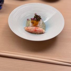 gsdgipw's profile picture. 最近、株が素晴らしい利益と配当をもたらしてくれて、嬉しいのはもちろんですが、それだけじゃありません！私は運動、美味しい食事、そして旅行を心から楽しんでいて、これまで日本、タイ、韓国、スウェーデン、ヨーロッパも訪れました。自分の人生を思いっきり楽しんでいると感じています！