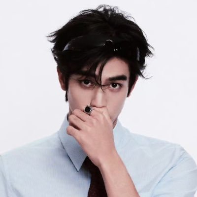 onlyforweilong's profile picture. I just glorify song weilong 24/7 #weilongholic