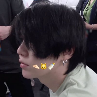 kxxw_JYK7's profile picture. Fan account @BTS_twt = 7 ✨ RM Jin Yoongi J-hope Jimin V JK กิจแจก #อั่งเปาของยอกอ