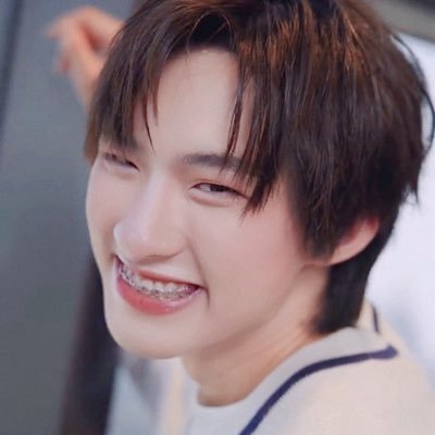 orphngs's profile picture. 