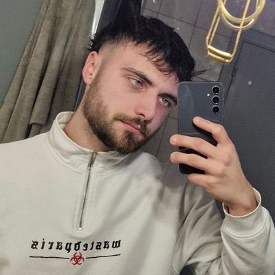 thekingdizhs's profile picture. 25. mw2 player and leading @e7community

Editor for @VirtueVE