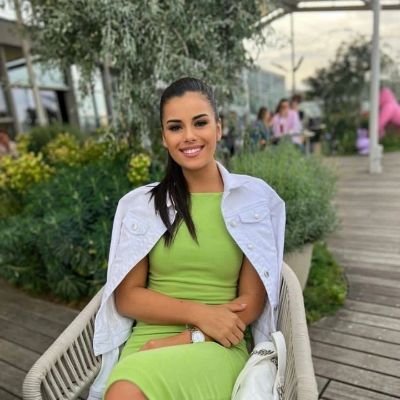 maulfi_adhe's profile picture. 