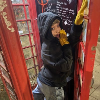 Charbooty's profile picture. I may be covered in cat hair, but I still smell good baby.