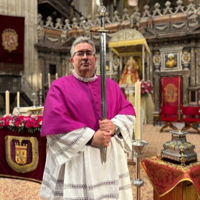 Marce_Manzano's profile picture. Delegado Diocesano de Hermandades y Cofradías de la Archidiócesis de Sevilla. Director Espiritual del Seminario Metropolitano de Sevilla. Y vecino del Arenal.