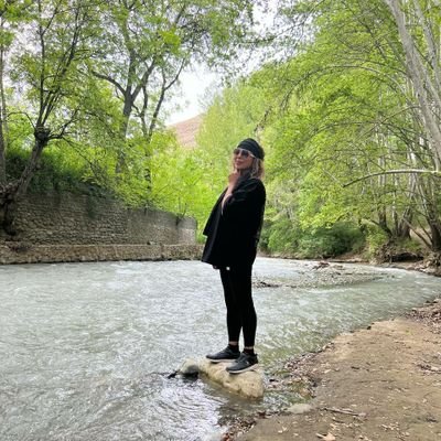 melina_V911's profile picture. 