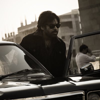 PoluruB34090's profile picture. @pawankalyan❤️