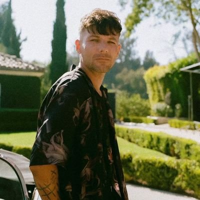 itjustrosie's profile picture. TPWK.