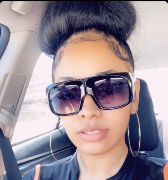 Re_nis36's profile picture. 