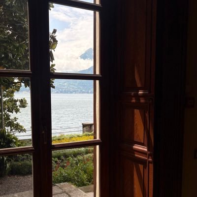 mx012x's profile picture. وأنتَ أدرى بإيمانٍ مننتَ به علي.. ما خدشته كل أوزاري