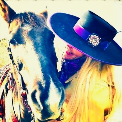 AndreaHuds45462's profile picture. ♥️Horses & Rubicons & Dogs (Specifically Australian Shepherds)