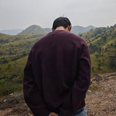 ikshwaku03's profile picture. i design. i code. i break things (sometimes). and i make sure the web looks good.