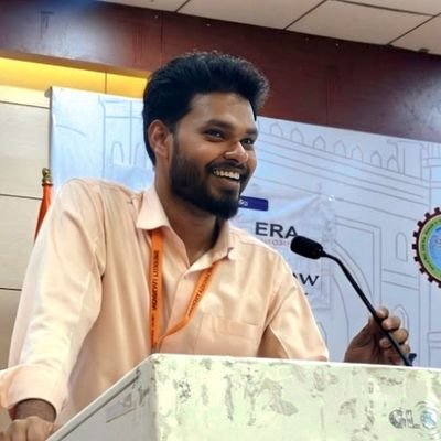 Shivam_thisside's profile picture. | https://t.co/hP7wHyfScI CSE'26 👨‍💻 |