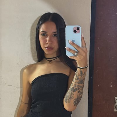 camilaCarballoo's profile picture. matando el deseo/ los charros me alinean los chacras