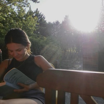 iliaerro's profile picture. female rage