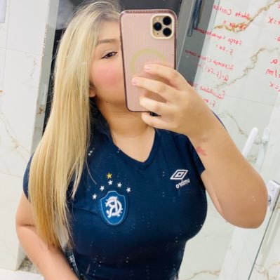 mimikadoleao's profile picture. uma estudante de engenharia louca e alucinada pelo clube do remo