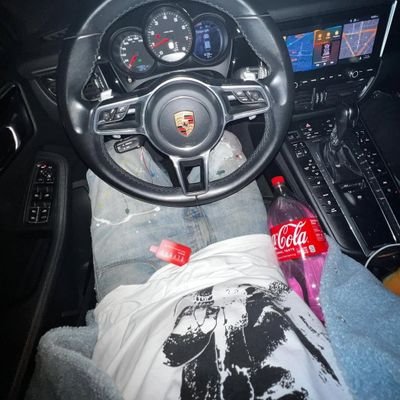 julzm05's profile picture. certified eater 😋
EPTX