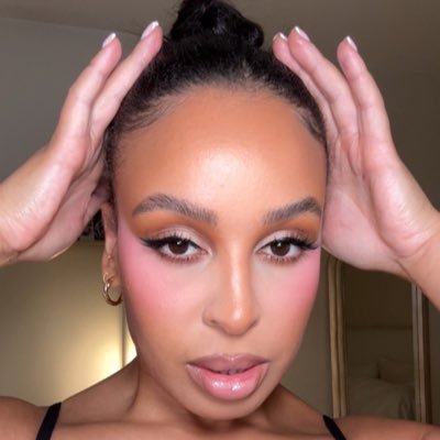 faaalber's profile picture. Makeup Artist Bristol and Somerset 🎨 insta- cfalbs