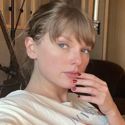 syluskywalker's profile picture. h-him & https://t.co/0cb4MuTICc