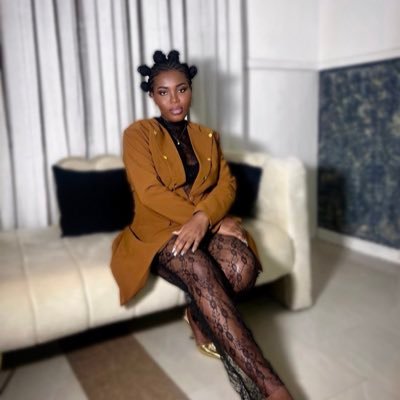 EmpressDaisy_'s profile picture. Defying odds 🏜️ 

                       @empressdaisyng | @renzoaceworld

Christ is King 👑!