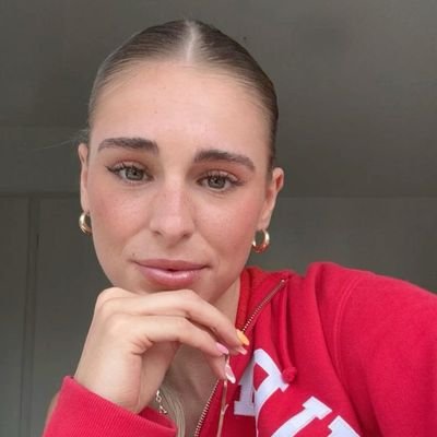 JuleBrand280208's profile picture. ⚽ Athlet • Angetrieben von Leidenschaft
💙 Disziplin • Harte Arbeit • Großartigkeit
🌍 Jeden Tag aufs Neue inspirieren Spiel für Spiel