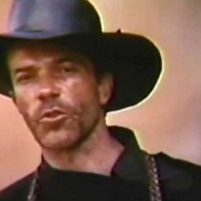 GlaubersTrunk's profile picture. :)