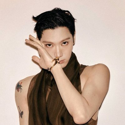 meloplumie's profile picture. FAN ACCOUNT ֯ 🍒 FOR #TEN ᚐ 1427% 재텐 🐡 ⁺ #ALD1 ᚐ ʿ 장지아하오 ʾ 🍏 ᚐ 아미 ⁺ #AGUSTD 🎒˚ K DRAMA 𓈒 ⭐️