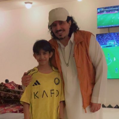 Aleen640's profile picture. بكل فخر أحمل عضوية نادي #النصر 💛💙💛💙💛 حلمي أكون متحدثه وإعلاميه بنادي #النصر 💙💛