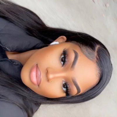 mamiperez_'s profile picture. & no, I’m not from egypt || 🇿🇦🇲🇺